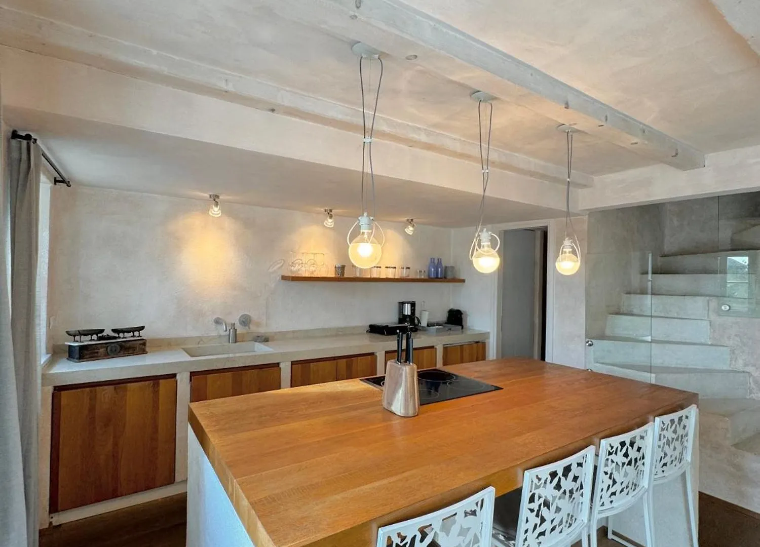 Stone House Orsera Feriehus
