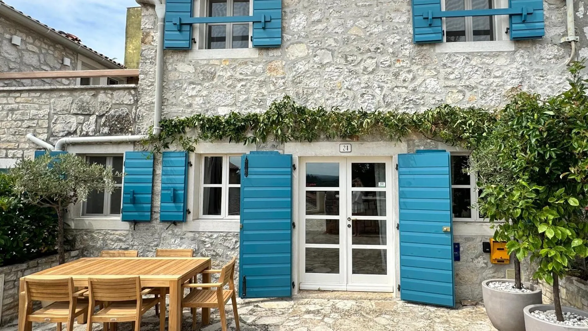 Stone House Orsera